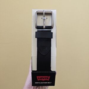 New Levis Men's Leather Belt